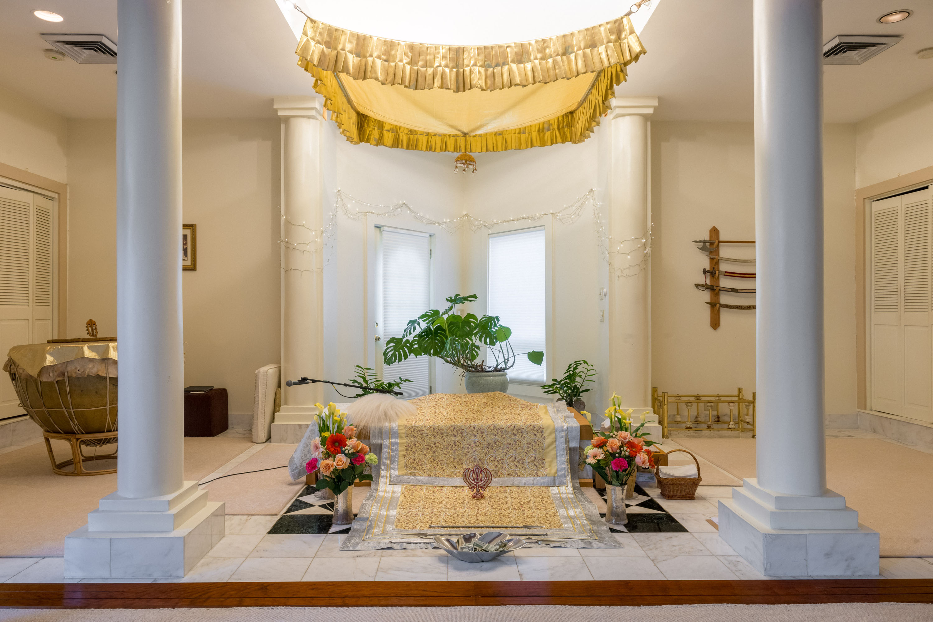 022 - Yoga at the Ashram - Randall Garnick Photography